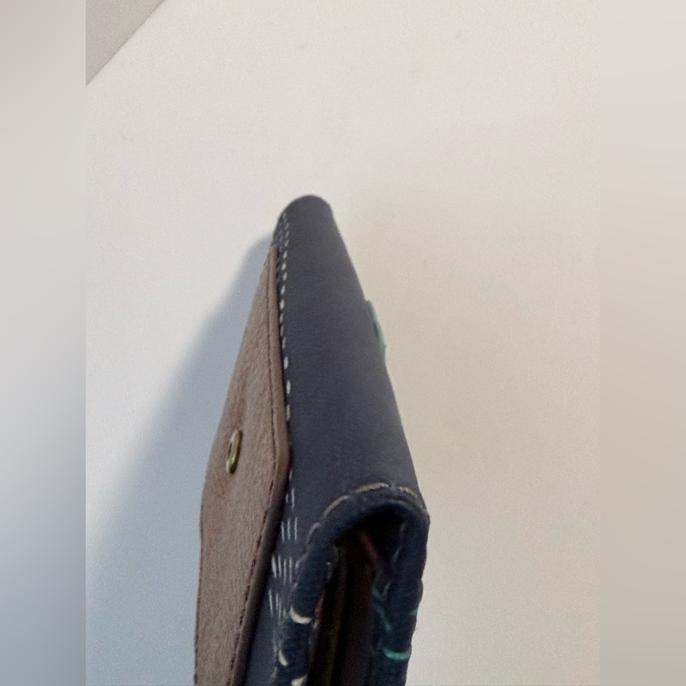 FOSSIL || Emma Zip Wallet - Picture 13 of 16